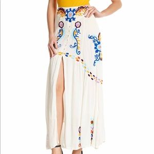 New Z&L Embroidered Skirt